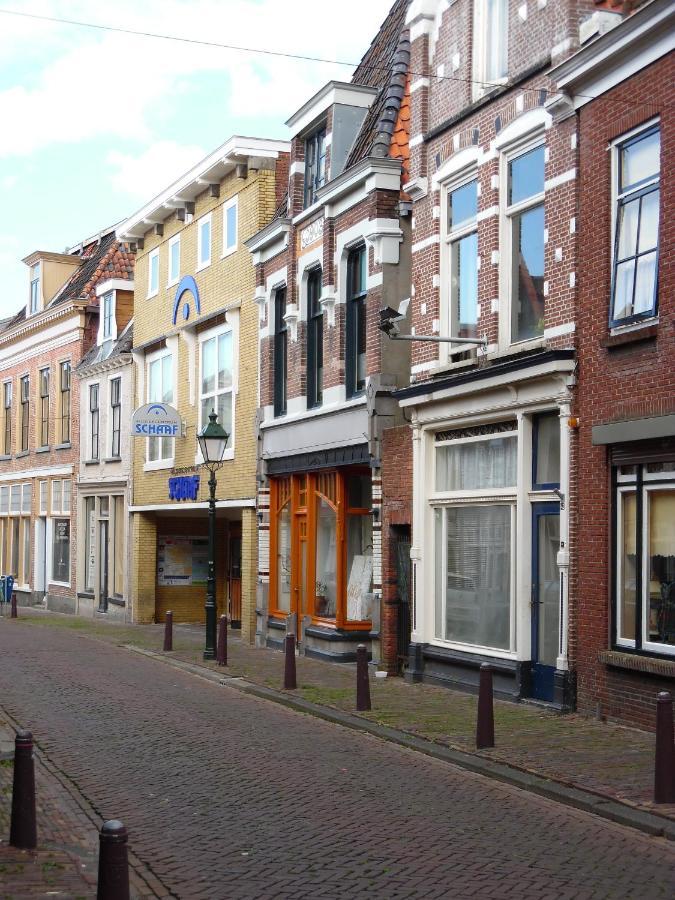 Hus Acomodação com café da manhã Leeuwarden Exterior foto
